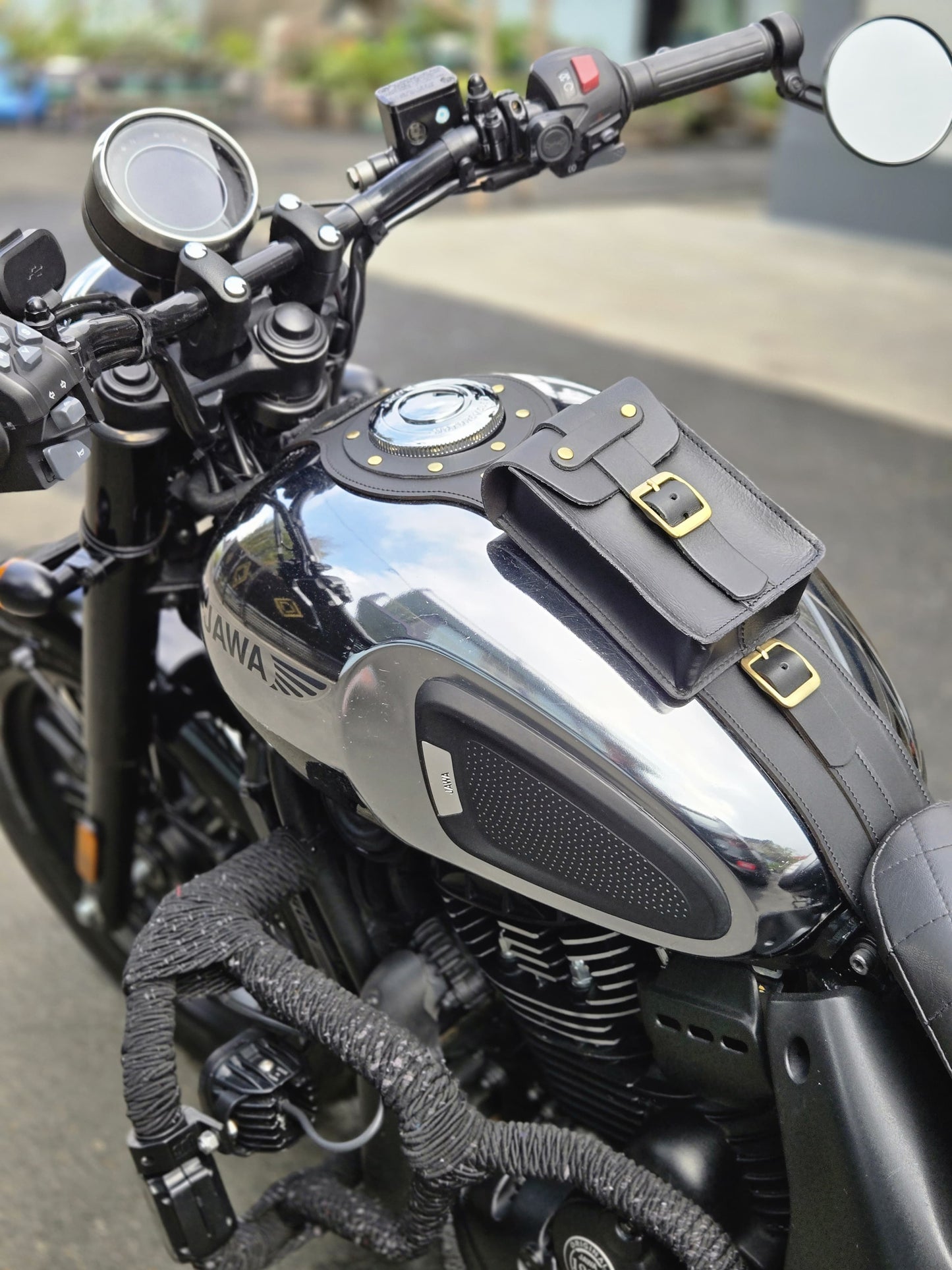 Leather Tank Strap - Jawa Bobber