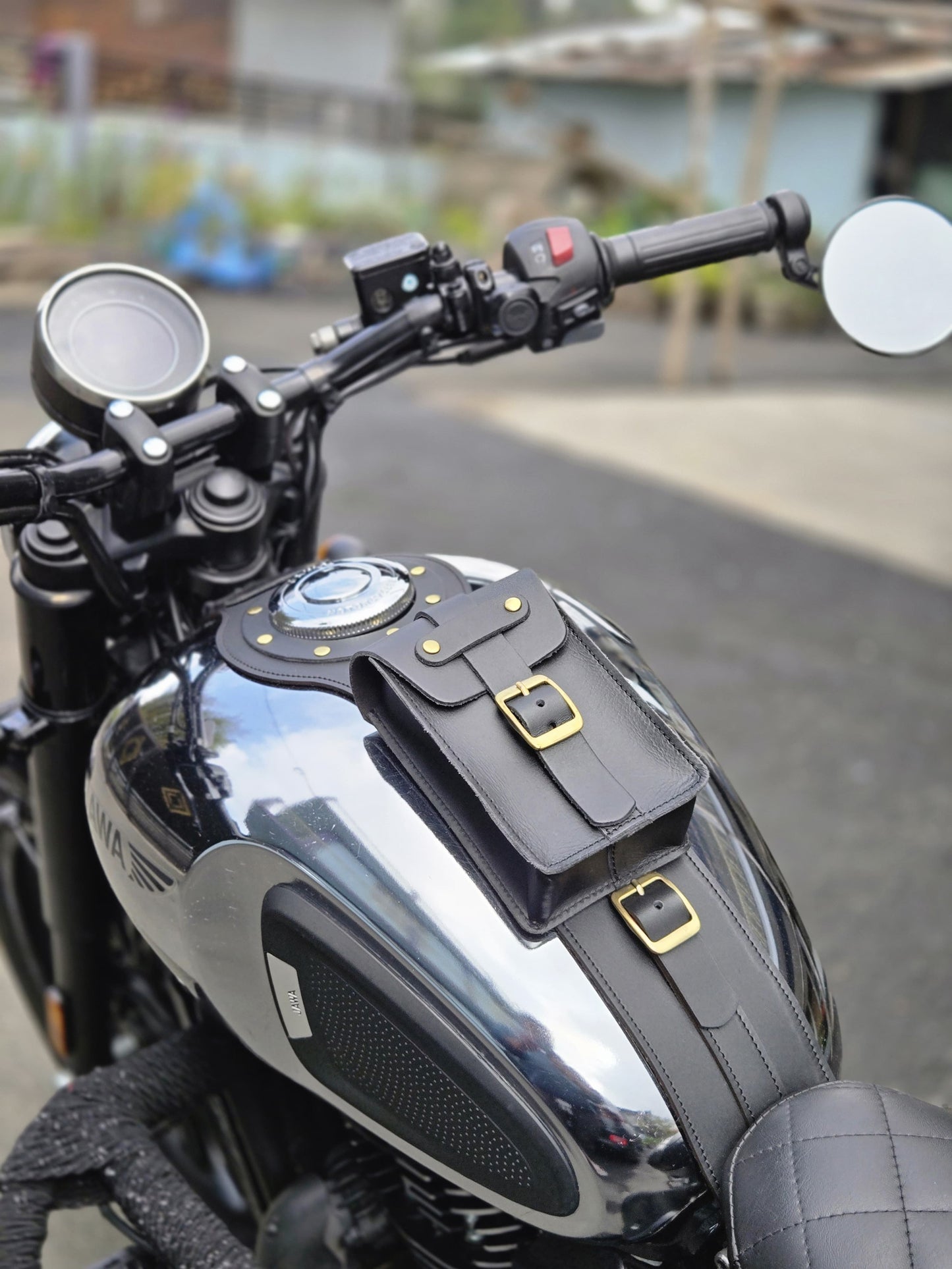 Leather Tank Strap - Jawa Bobber